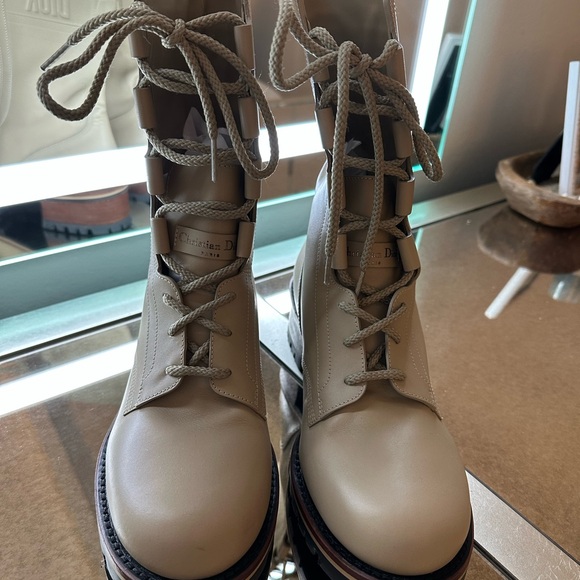 Dior Cream Combat Boots - Picture 6 of 9
